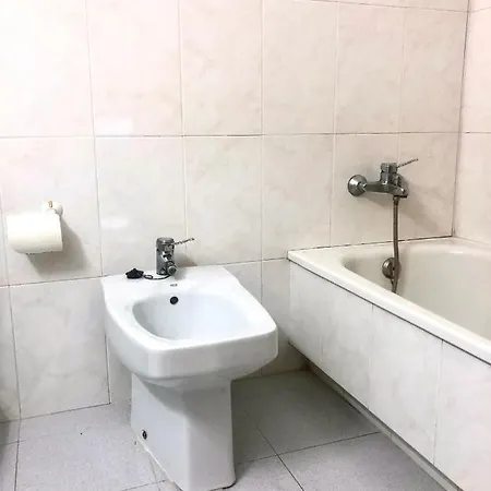 Homestay Romantic Room In Shared Apartment Valencia