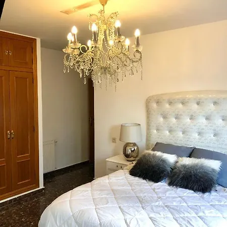 Romantic Room In Shared Apartment Homestay *
